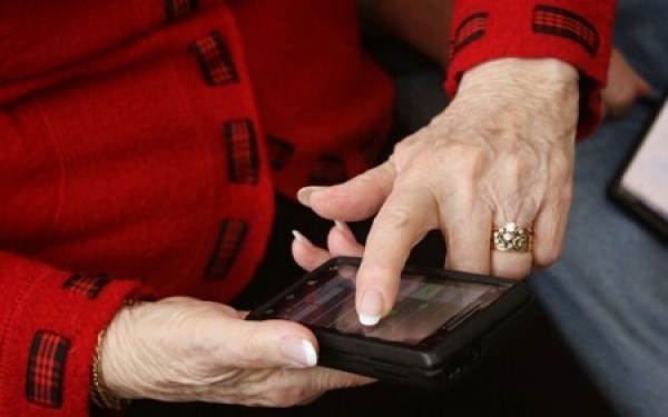 Мобильные операторы передали учителям Гагаузии сим-карты с бесплатным интернетом
