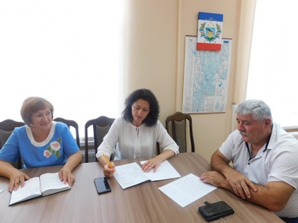 В Администрации Чадыр-Лунгского района состоялось   заседании районной комиссии по защите ребенка, находящегося в затруднительном положении