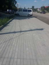 В Казаклии на центральной улице обустроены тротуар и парковочная площадка